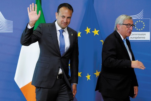 Irish Prime Minister Leo Varadkar and European Commission President Jean-Claude Juncker at a summit of the EU, Brussels, June 2017