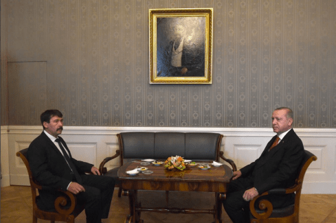 Screen Shot 2019-11-08 at 12.57.20 AM.png